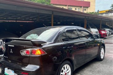 Selling White Mitsubishi Lancer 2010 in Pasay