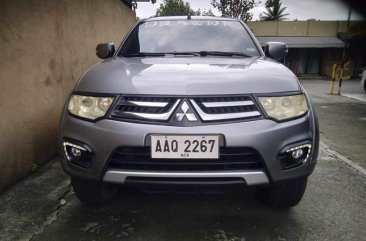 Selling White Mitsubishi Montero 2014 in Quezon City