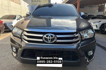 Selling White Toyota Hilux 2019 in Mandaue