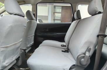 White Toyota Avanza 2013 for sale in Automatic