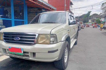 Selling Green Ford Everest 2005 in Manila