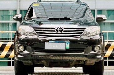 Sell White 2014 Toyota Fortuner in Makati