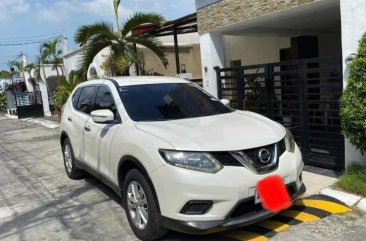 Pearl White Nissan X-Trail 2015 for sale in Automatic