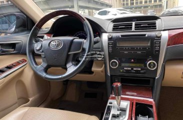 2013 Toyota Camry  2.5 V in Makati, Metro Manila