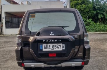 Selling White Mitsubishi Pajero 2021 in Lucena