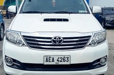 White Toyota Fortuner 2015 for sale in Villasis