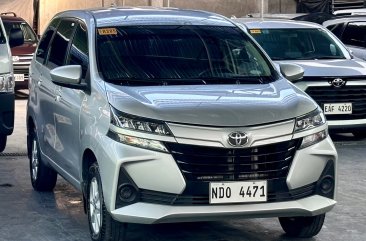 Selling White Toyota Avanza 2021 in Parañaque