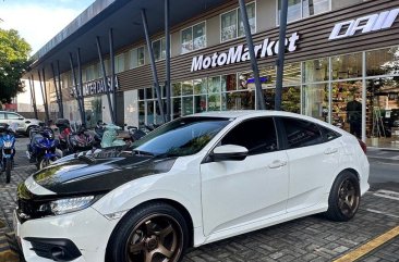 Sell White 2018 Honda Civic in Manila