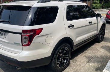 Selling White Ford Explorer 2014 in Pasig