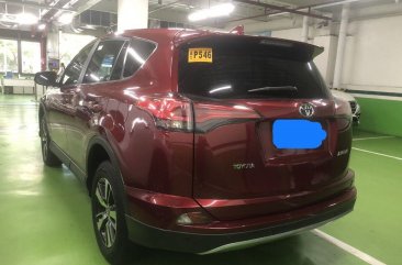 Yellow Toyota Rav4 2018 for sale in Automatic