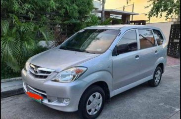 Sell White 2011 Toyota Avanza in General Trias