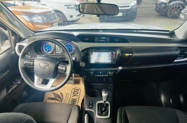 White Toyota Hilux 2020 for sale in Marikina