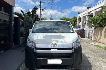 Sell White 2022 Toyota Grandia in Marilao