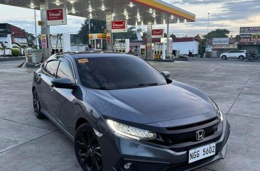 Selling White Honda Civic 2019 in Manila