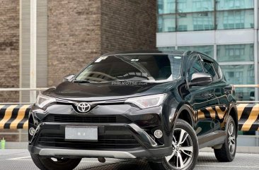 2017 Toyota RAV4 in Makati, Metro Manila