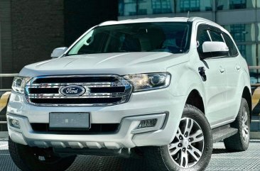 2016 Ford Everest  Trend 2.2L 4x2 AT in Makati, Metro Manila