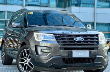 2016 Ford Explorer in Makati, Metro Manila