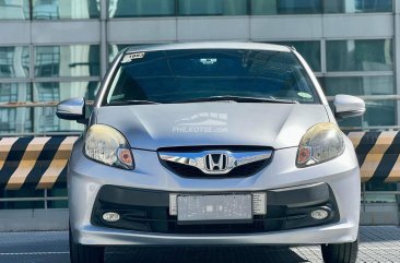 2016 Honda Brio  1.3 V Navi AT in Makati, Metro Manila