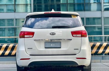 2016 Kia Carnival in Makati, Metro Manila