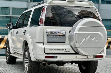 2013 Ford Everest in Makati, Metro Manila