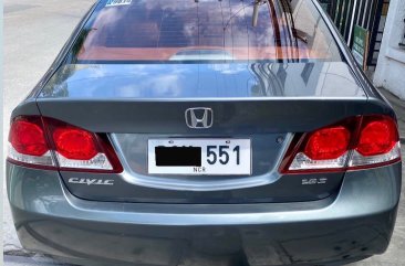 Sell White 2011 Honda Civic in Parañaque