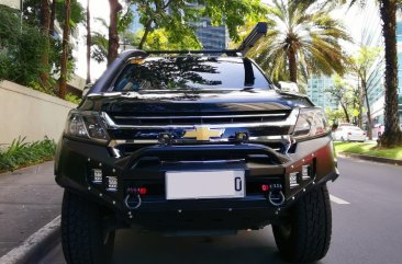 White Chevrolet Colorado 2019 for sale in Manila