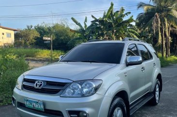 White Toyota Fortuner 2007 for sale in 