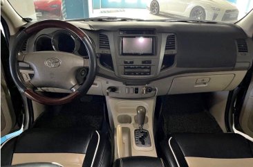 White Toyota Fortuner 2008 for sale in 