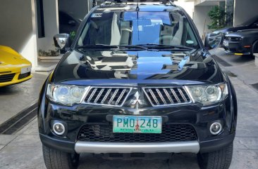 White Mitsubishi Montero 2011 for sale in Quezon City