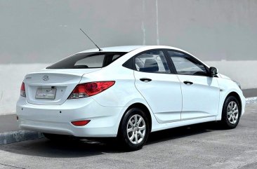 Selling Green Hyundai Accent 2014 in Manila