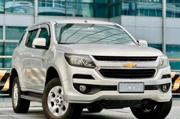 Selling White Chevrolet Trailblazer 2017 in Makati