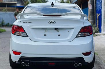 White Hyundai Accent 2014 for sale in Manila