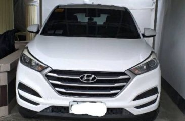 Sell White 2017 Hyundai Tucson in Calape