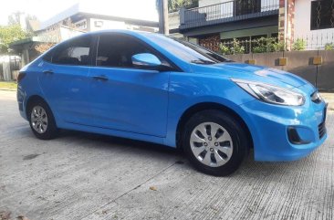 Selling White Hyundai Accent 2019 in Quezon City