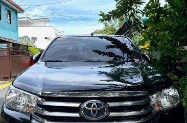 Sell White 2017 Toyota Hilux in Bacoor