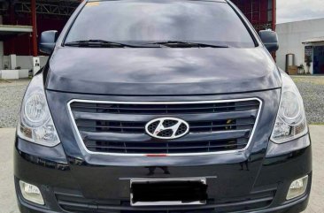 White Hyundai Grand starex 2016 for sale in Automatic