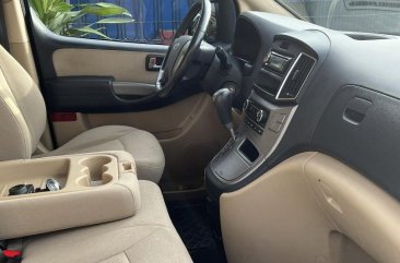 Sell White 2019 Hyundai Starex in Las Piñas