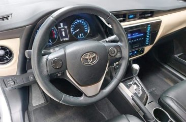 White Toyota Altis 2018 for sale in Quezon City