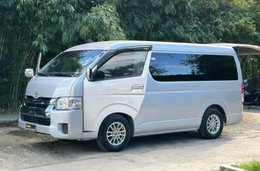 Selling White Toyota Grandia 2019 in Manila