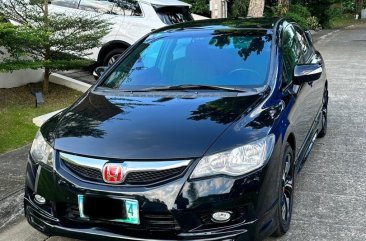 Sell White 2009 Honda Civic in Muntinlupa