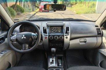 Selling White Mitsubishi Montero sport 2014 in Parañaque