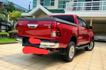 Selling White Toyota Hilux 2020 in Quezon City