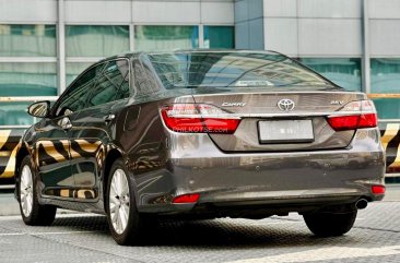 2016 Toyota Camry  2.5 V in Makati, Metro Manila