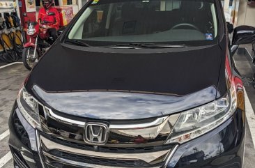 Selling White Honda Odyssey 2018 in Manila