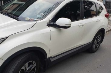 Selling White Honda Cr-V 2018 in Parañaque