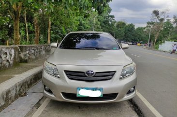 Sell White 2010 Toyota Corolla altis in Antipolo