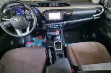 White Toyota Hilux 2019 for sale in Quezon City