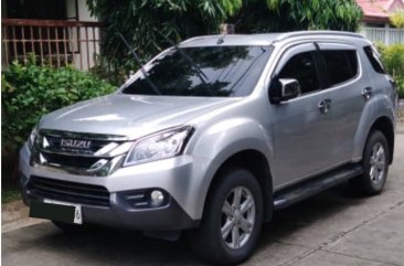 Green Isuzu Mu-X 2017 for sale in Parañaque