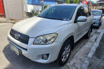 White Toyota Rav4 2010 for sale in Manila