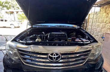 White Toyota Fortuner 2012 for sale in Quezon City